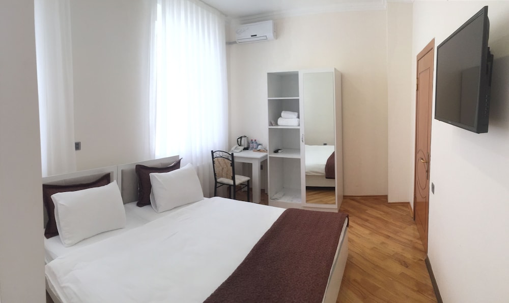 Central Baku Hotel 7/50