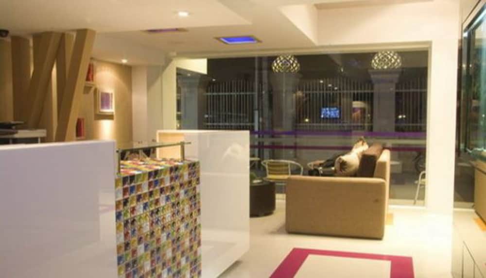 Paradiso Boutique Suites 3/18