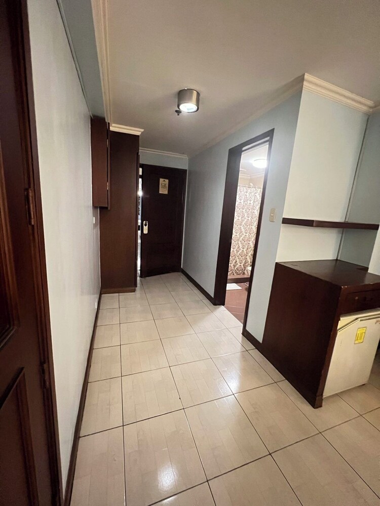 Jupiter Suites 9/50