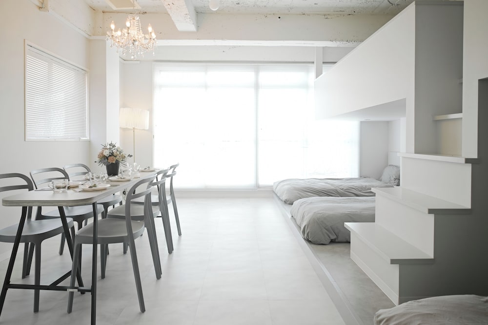 Casa Blanca Guesthouse - Hostel 55/68
