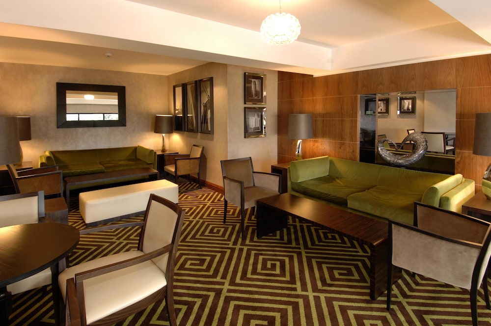 Premier Inn Bournemouth Central 32/56
