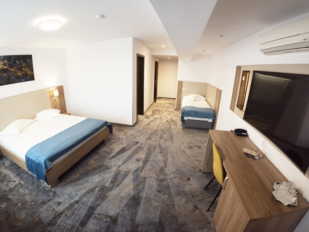 Hotel Regal 24/64