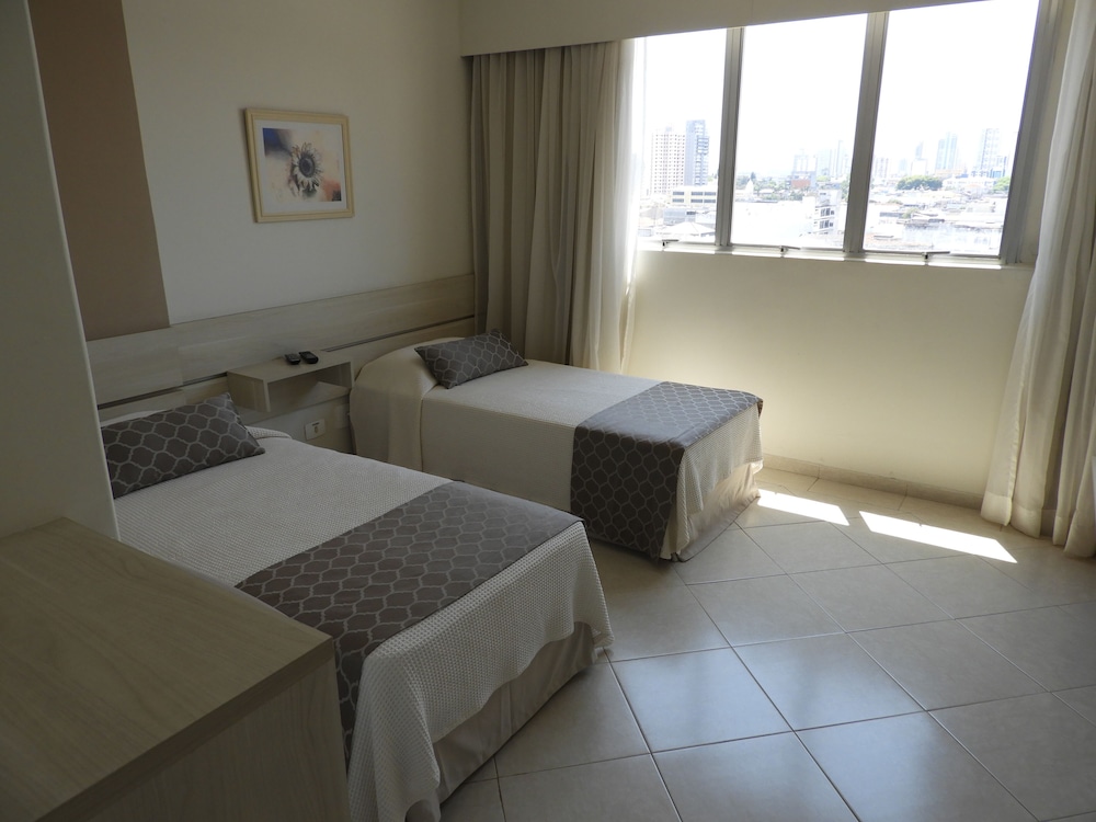 Binder Hotel Quality Inn 33/46
