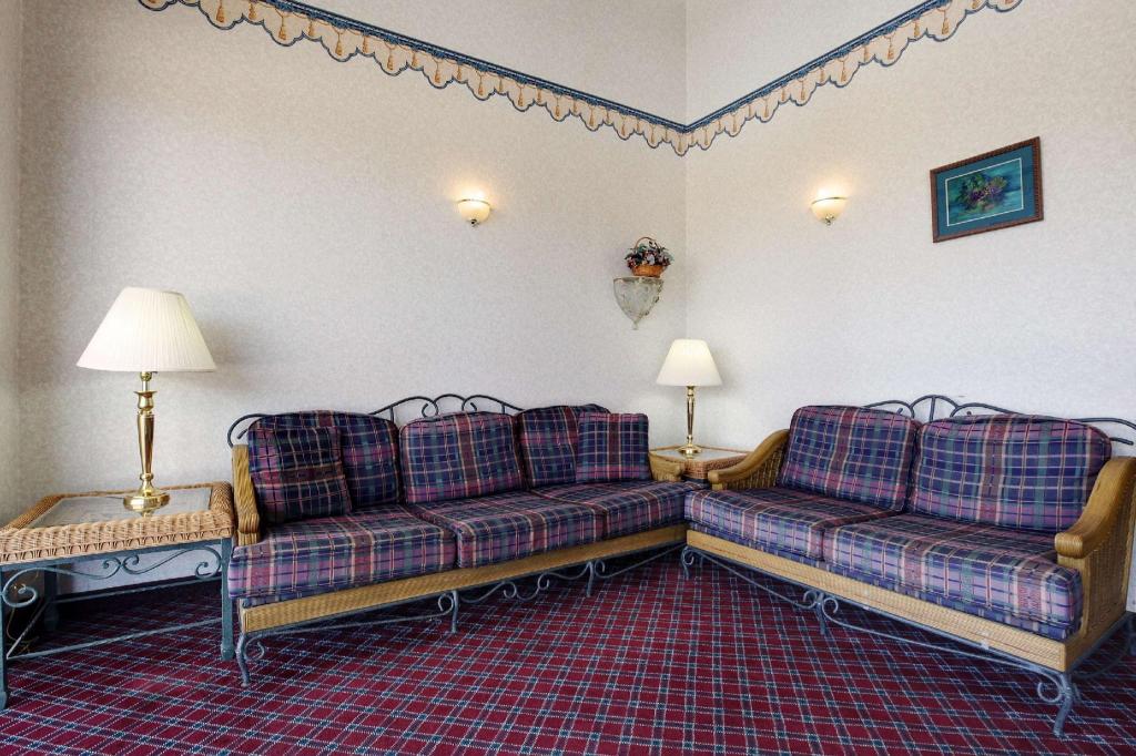 Quality Inn Inn Hazlehurst, MS 18/28