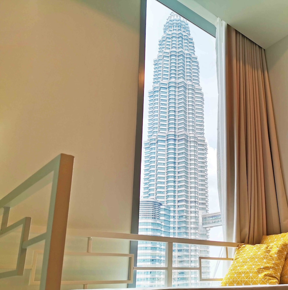 Tropicana The Residences KLCC by Luxury Suites 16/35