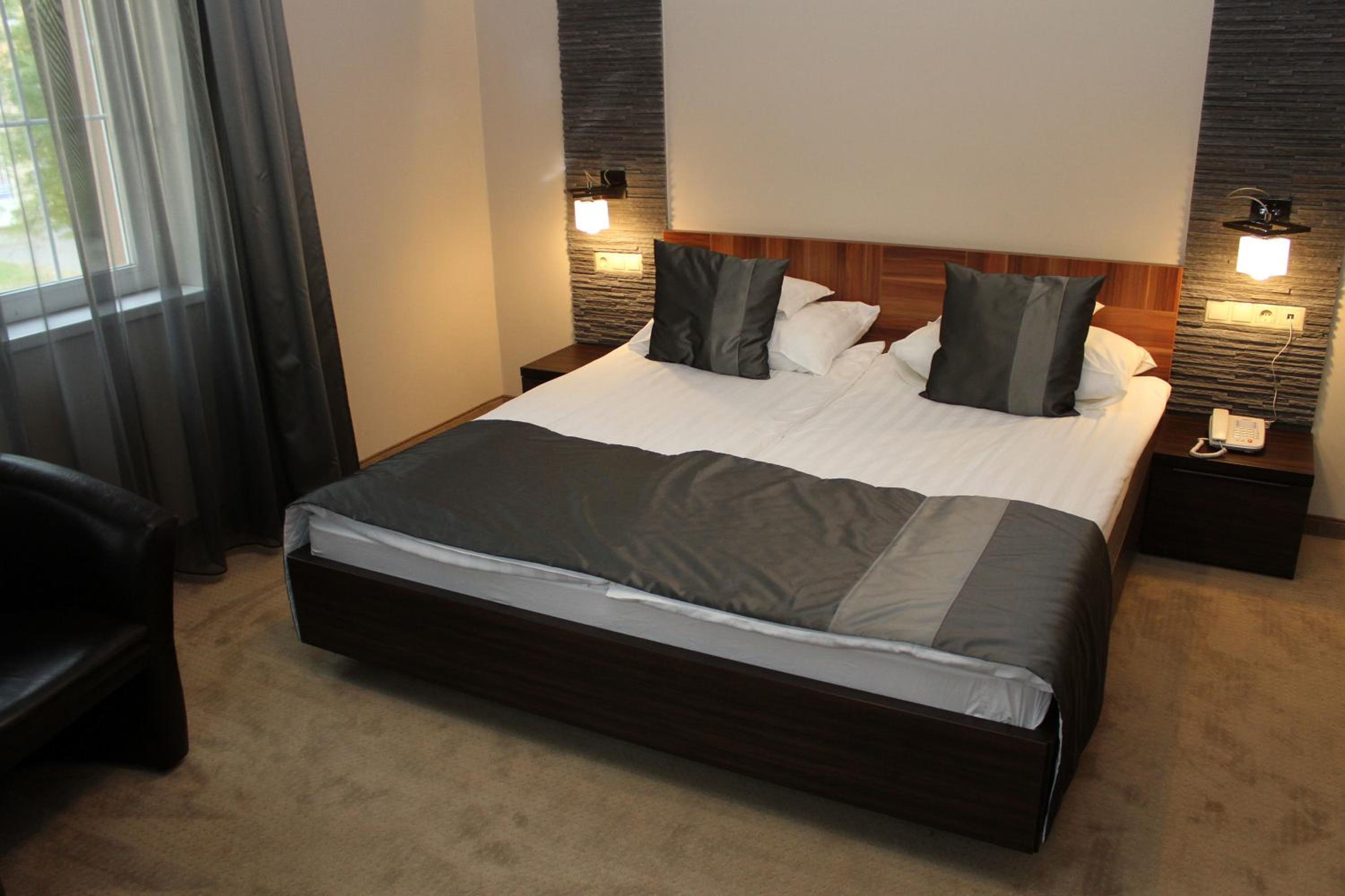 Levay Villa Hotel 12/47