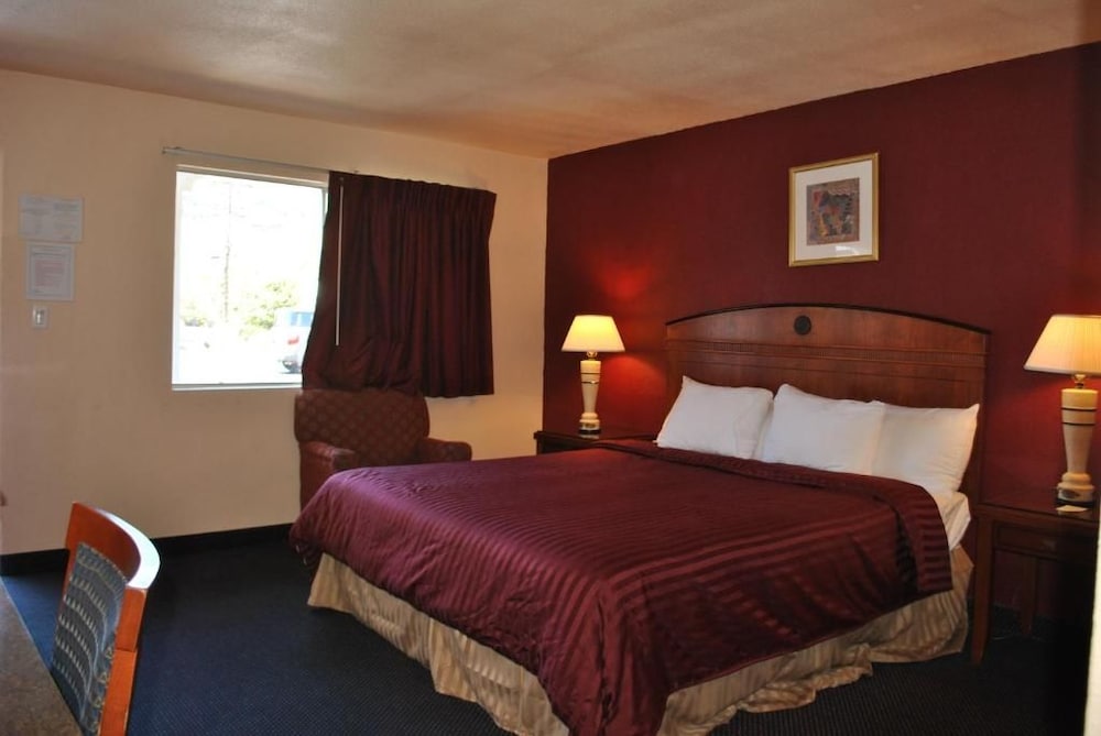 Budget Inn 30/66