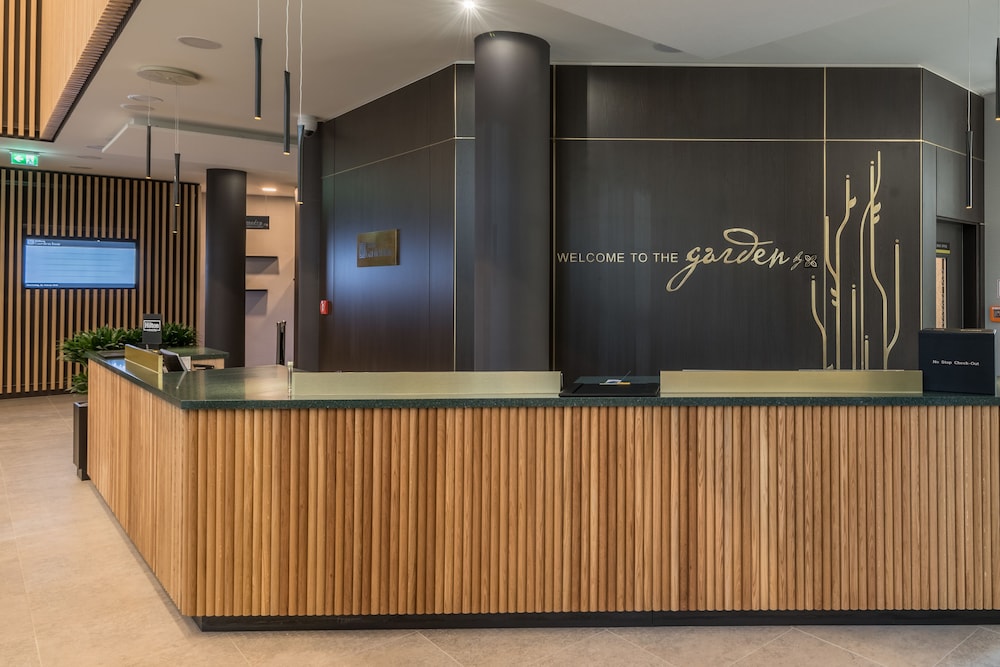 Lobby at HILTON GARDEN INN FRANKFURT CITY CENTRE, FRANKFURT
