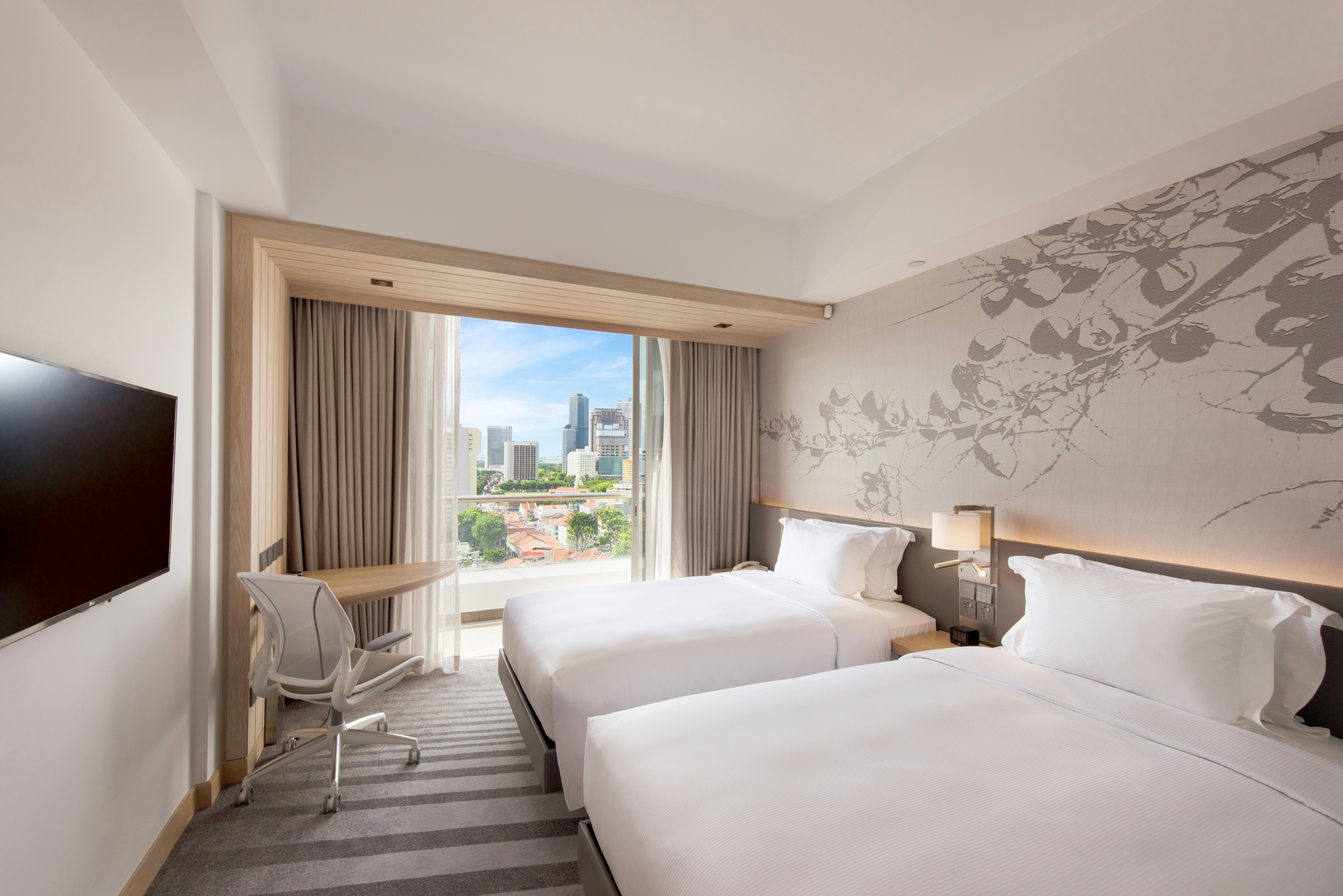 DELUXE, TWIN BEDS, BALCONY