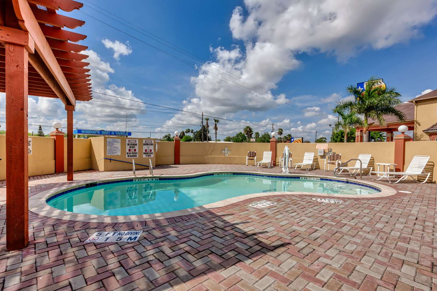 Quality Inn Brownsville, TX 23/24