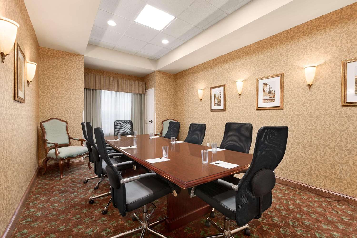 Country Inn & Suites by Radisson, Asheville West near Biltmore 12/12