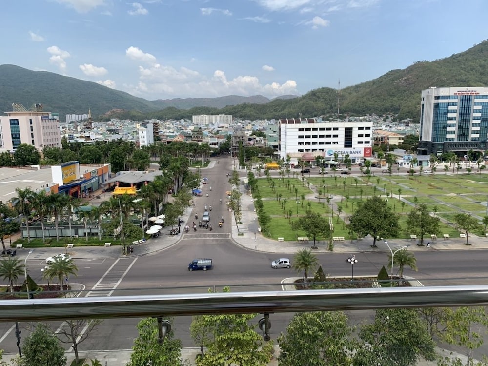 Green Park Hotel Quy Nhon 37/50