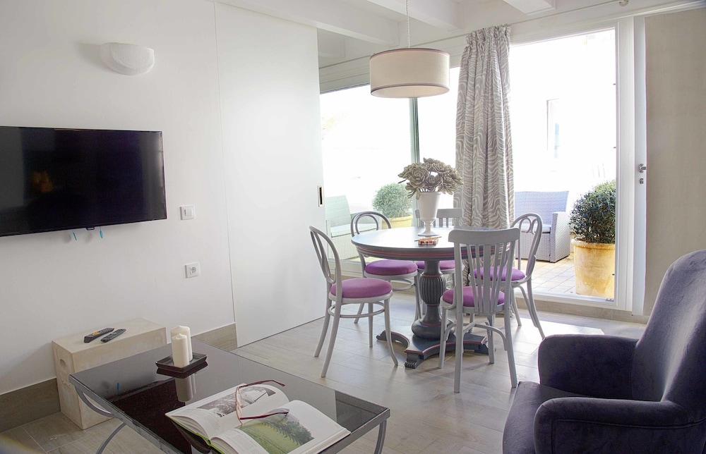 Overland Suites Catedral 56/75