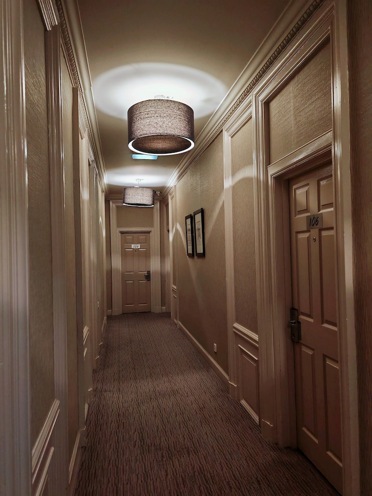 Frederick House 38/50