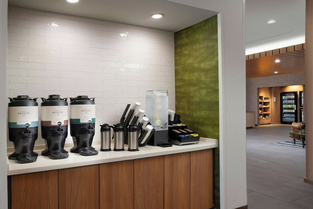 Fairfield Inn & Suites DeSoto Dallas South 26/44