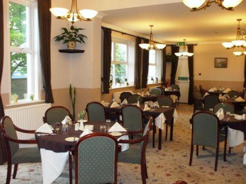 Lauriston Hotel 47/60