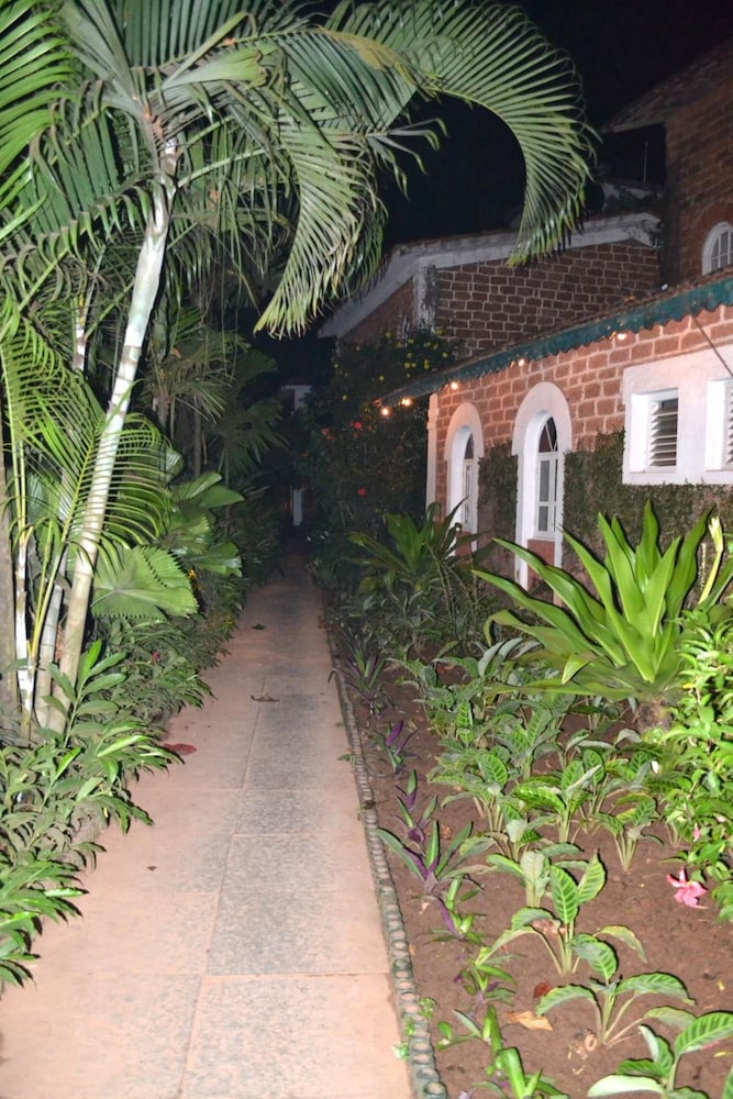 Cavala the Sea Side Resort 40/50