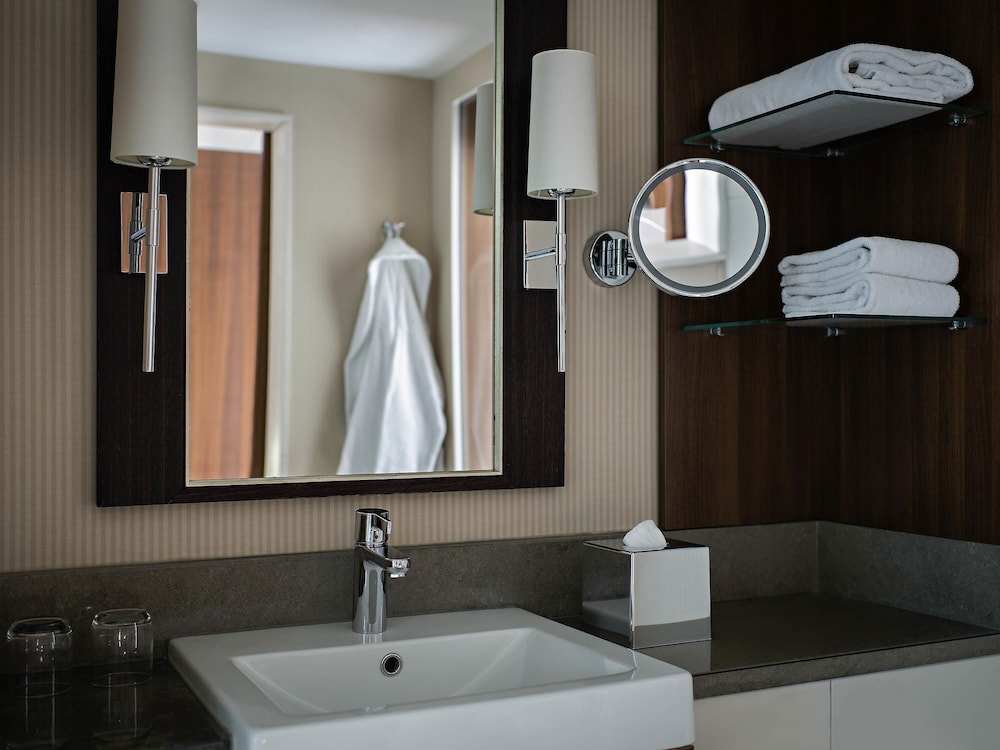 Superior, Twin Beds, Pullman Cologne 8/9