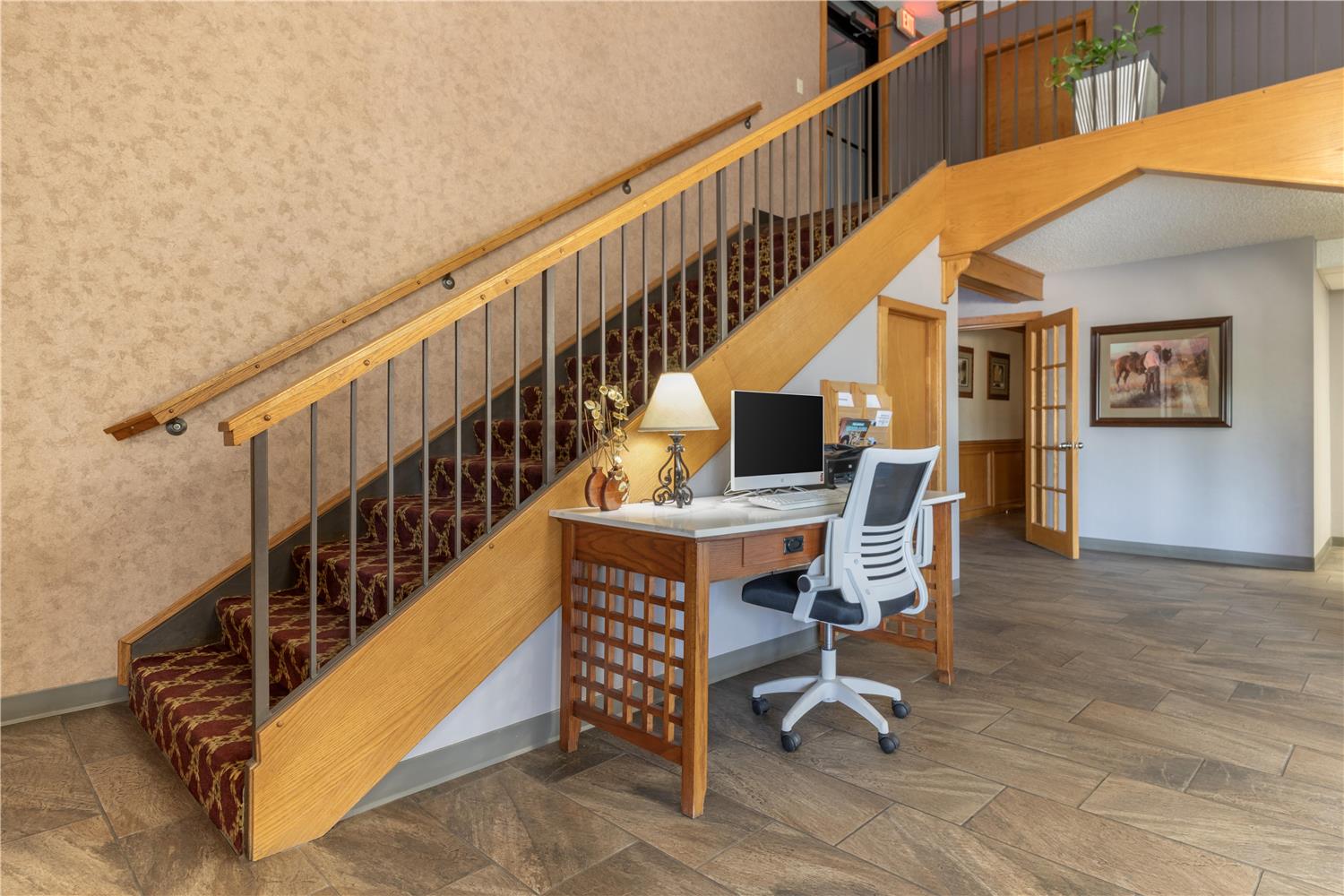 Surestay Plus Hotel By Best Western Poteau 8/36
