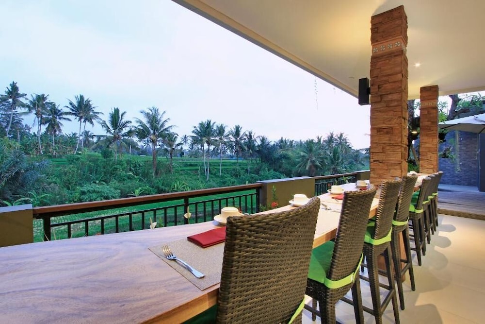PURI PADMA HOTEL 36/50