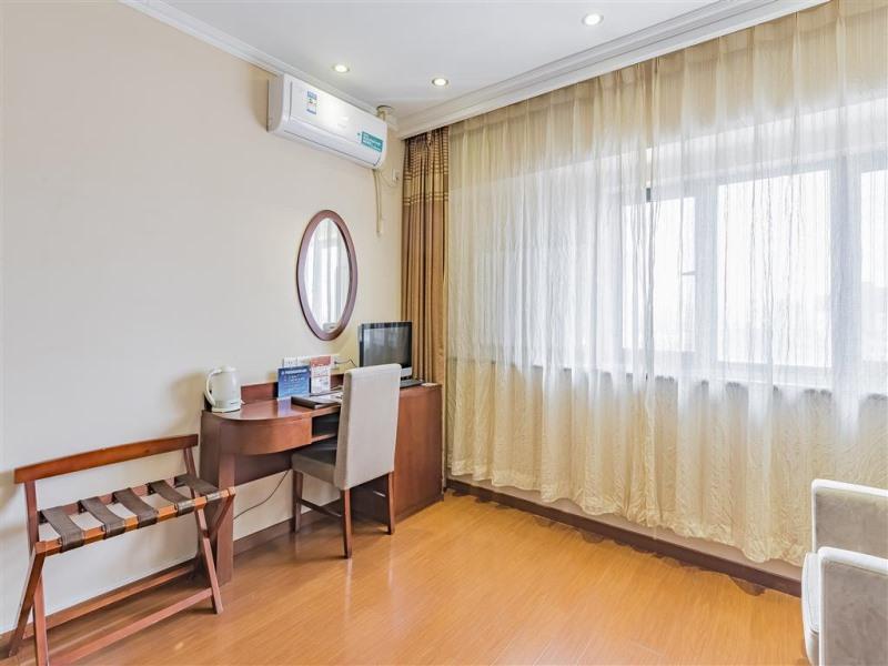 GreenTree Inn Beijing Changping District North China Electric Power University Business Hotel 42/48