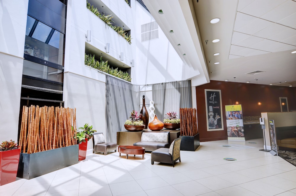 Holiday Inn St Petersburg N Clearwater 50/68