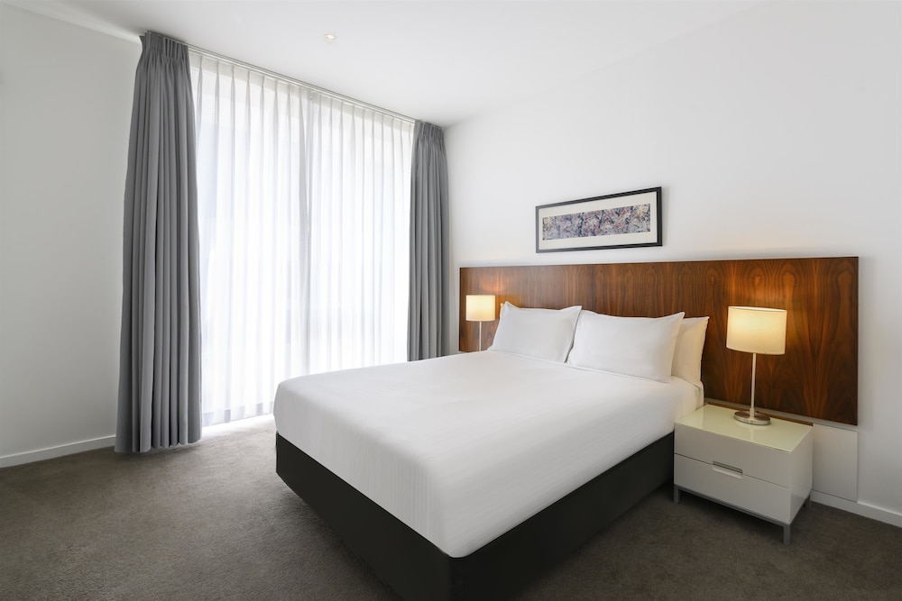 Adina Apartment Hotel Melbourne On Flinders 10/61