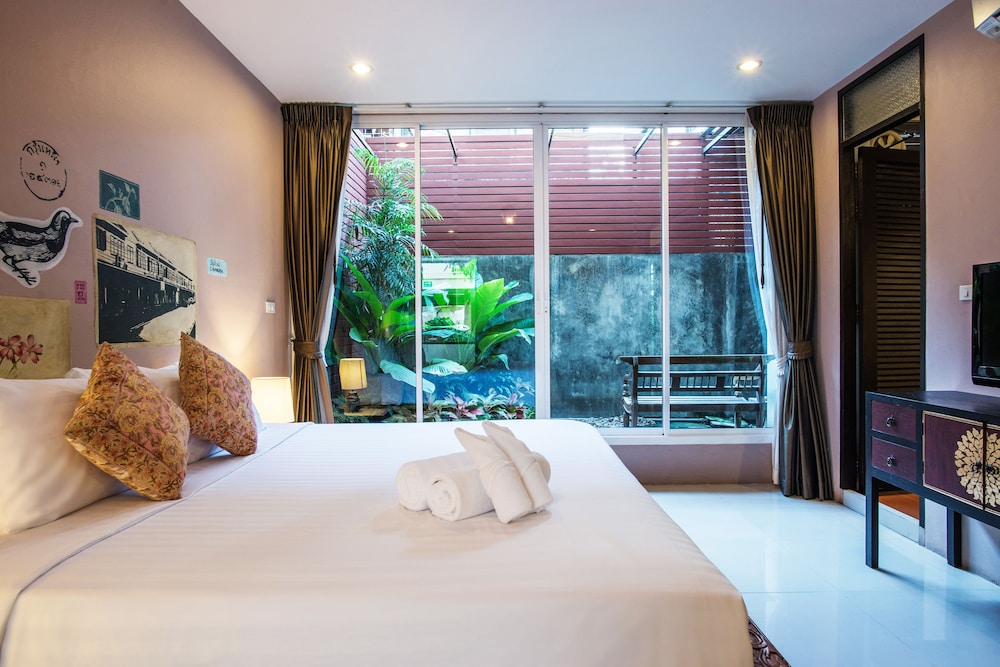 family suite, multiple beds