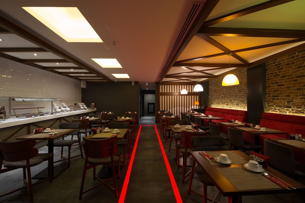 Favori Hotel 30/38