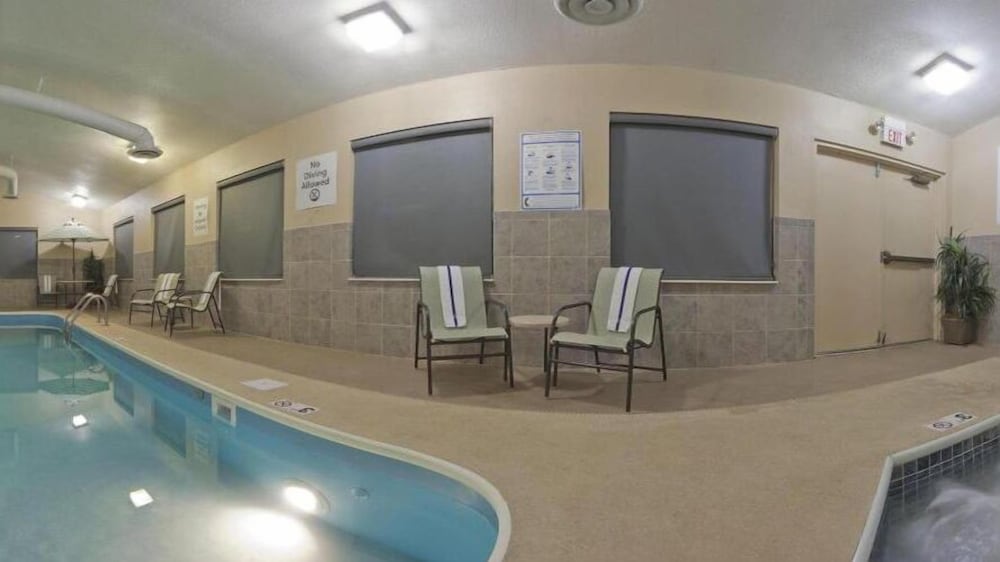 swimming pool spa