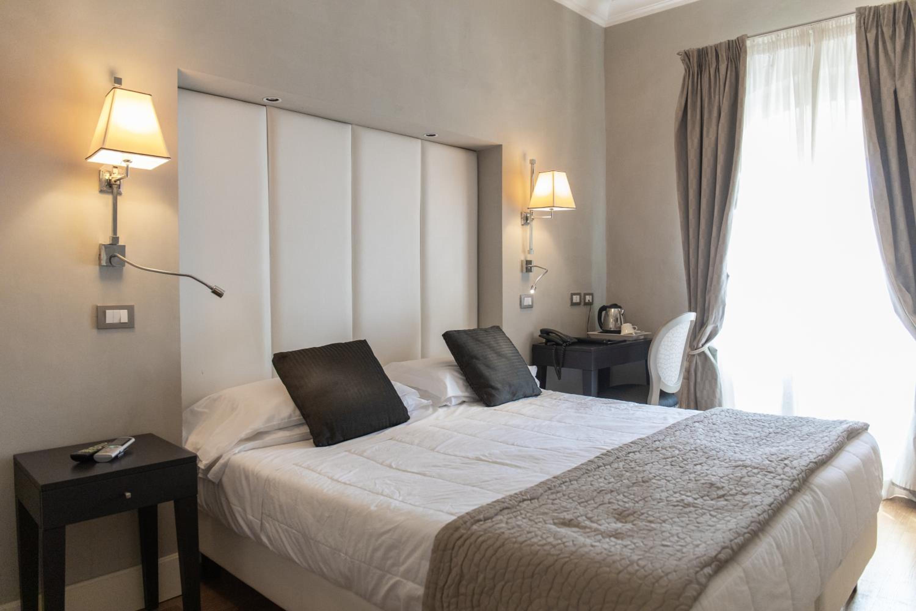 غرفة كلاسيكية بسرير مزدوج أو سريرين منفصلين، Hotel Clitunno 3/10