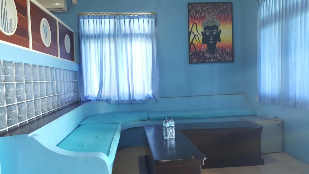 Aman Gati Hotel Lakey 24/50