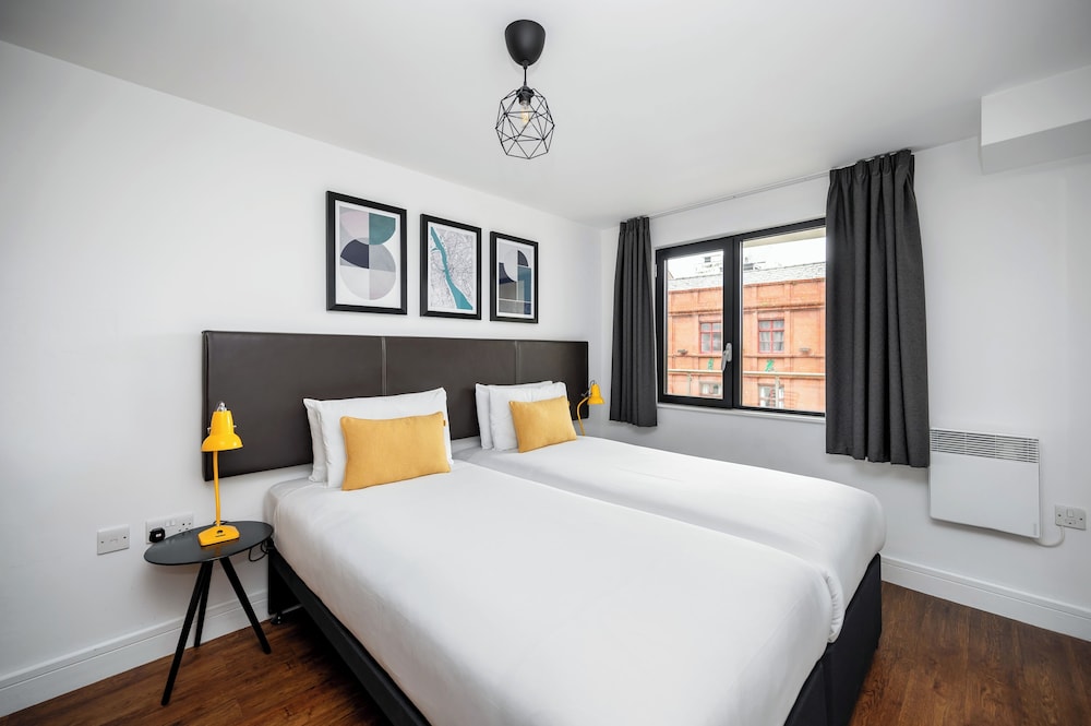 2 Bedrooms, Apartment, 2 Bathrooms