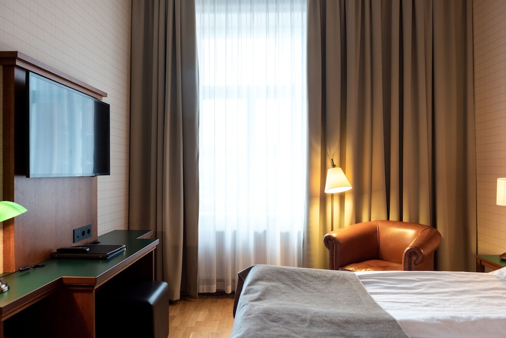 Hotel Bishops Arms Koping 15/60