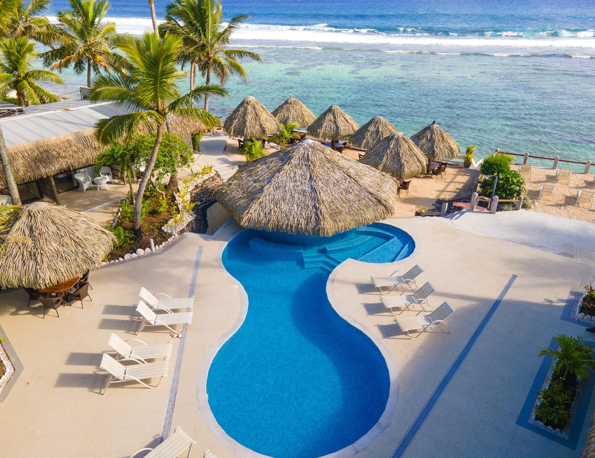 Room, Double or Twin Bed, Pool Side