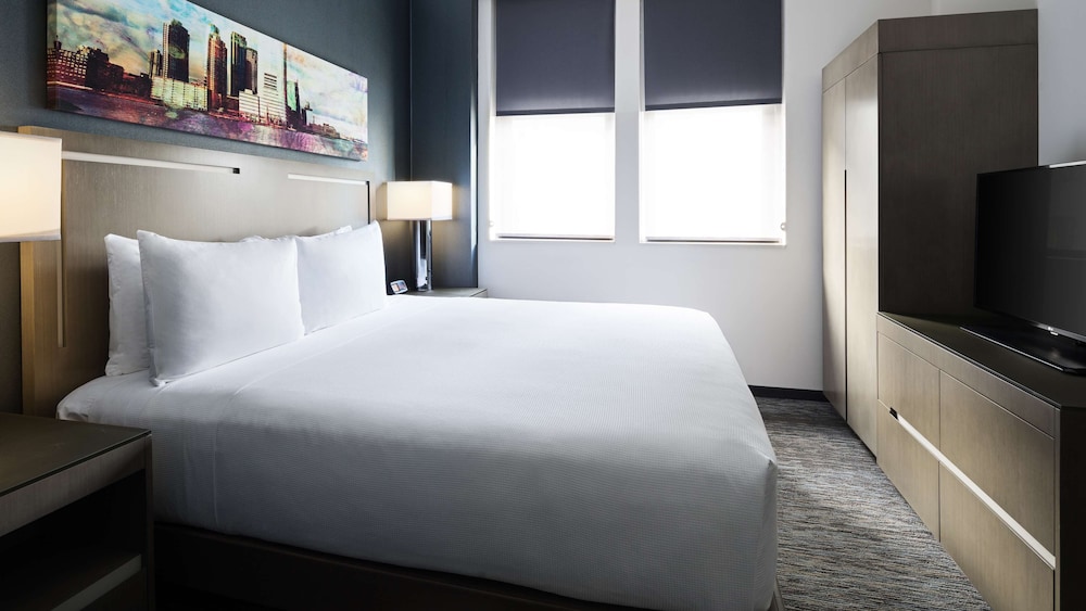 Hyatt House Jersey City 16/68