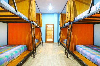 Mixed Dorm, 8 Beds