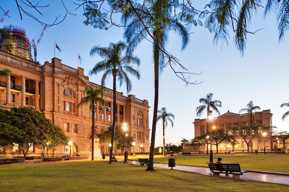 Treasury Brisbane 55/62