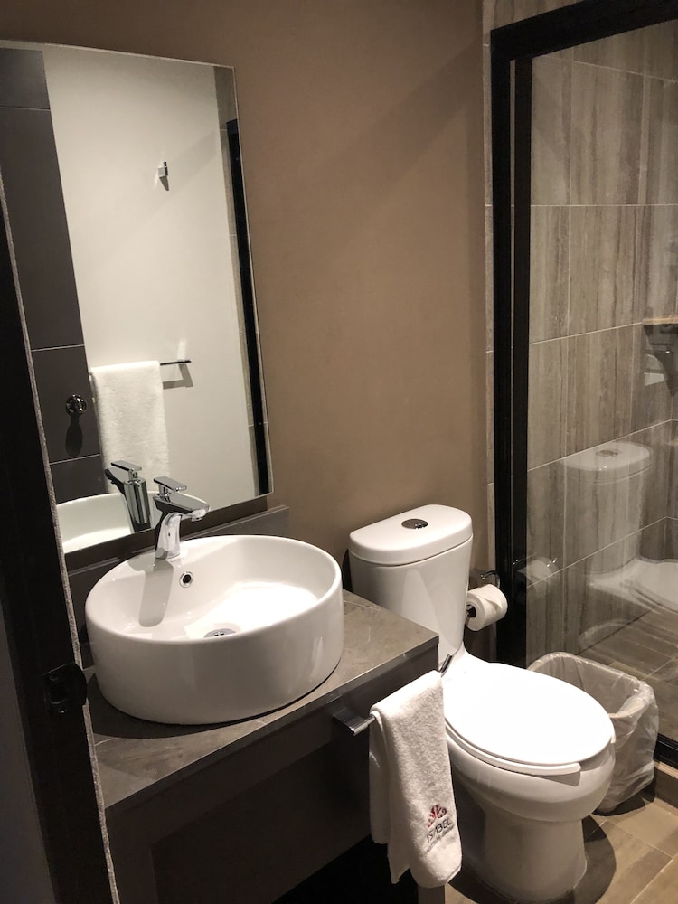 Hotel Isabel Unico 35/37