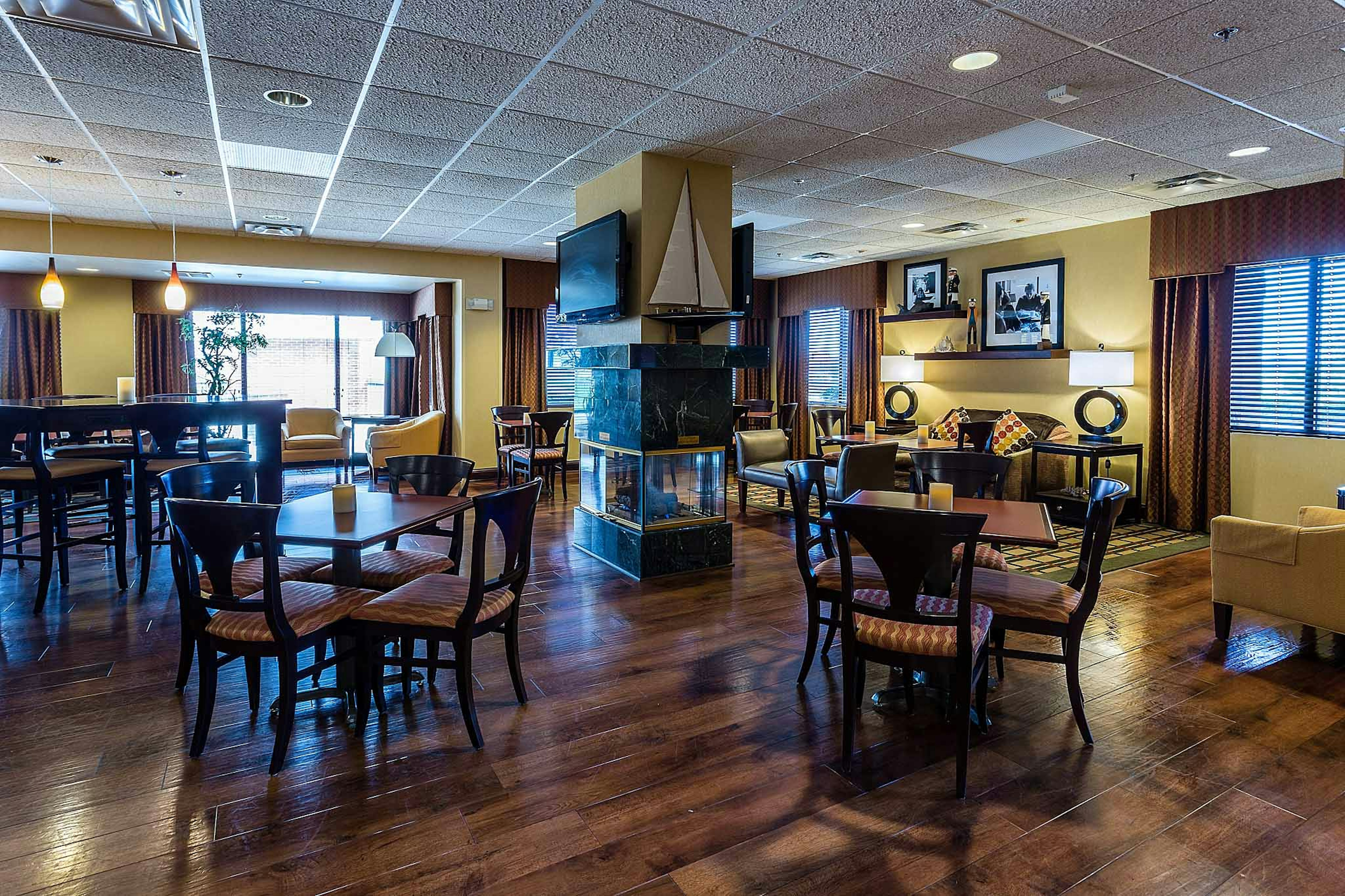 Hampton Inn Somerset, KY 37/50