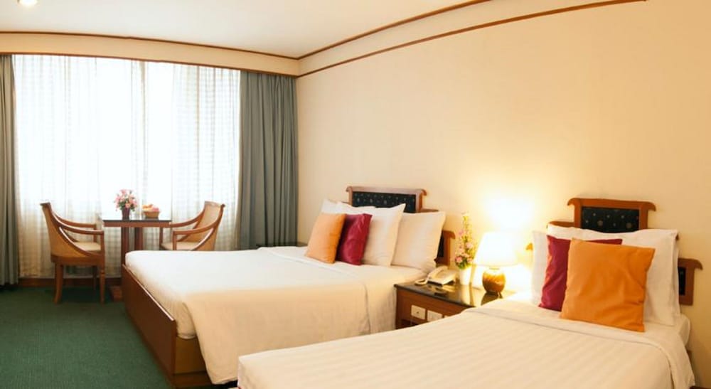 Grace Hotel 29/77
