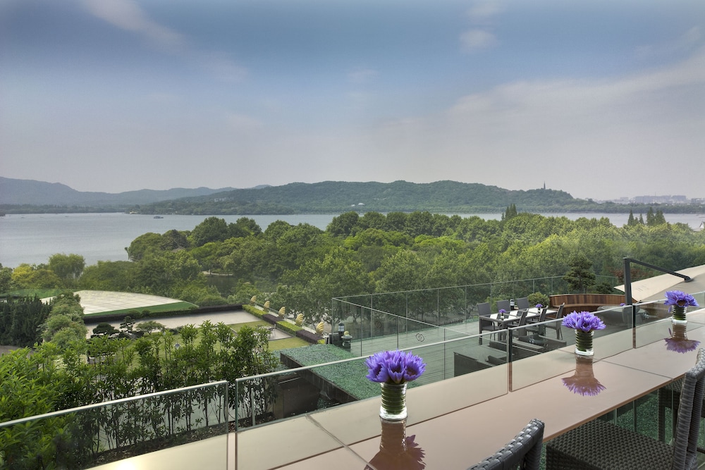 Sofitel Hangzhou Westlake 69/72
