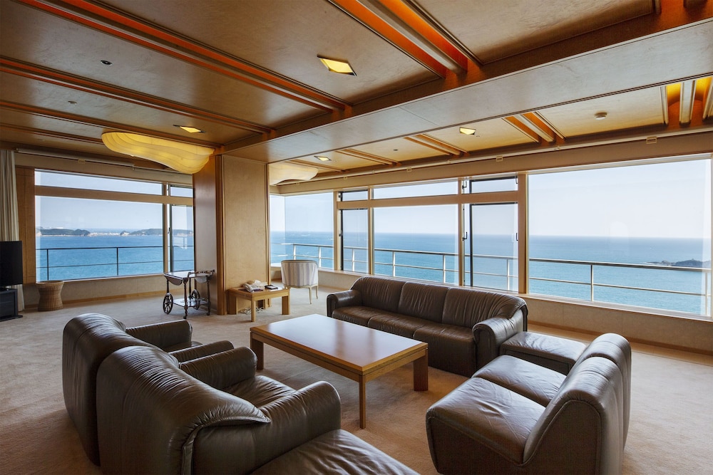 Hotel Urashima 34/55