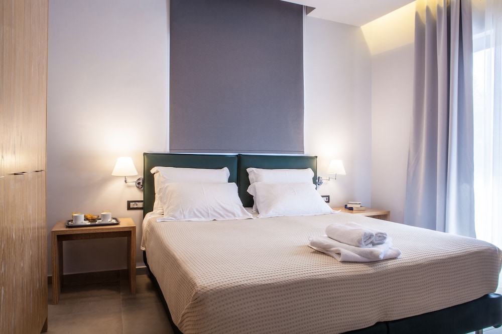 Anemos Rooms and Apartments 12/50