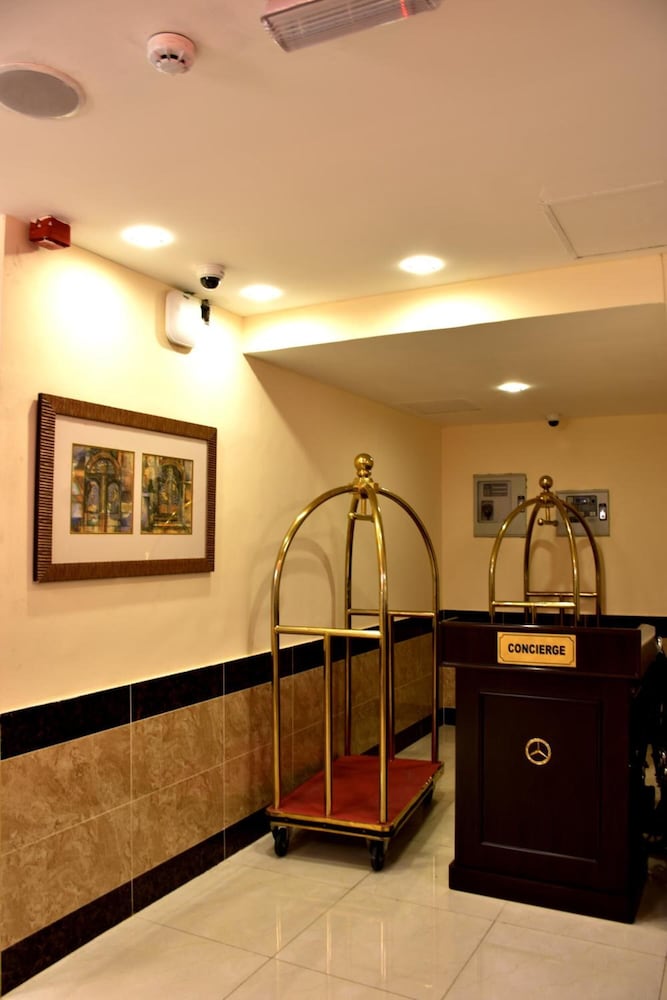 Midtown Furnished Apartments 9/34