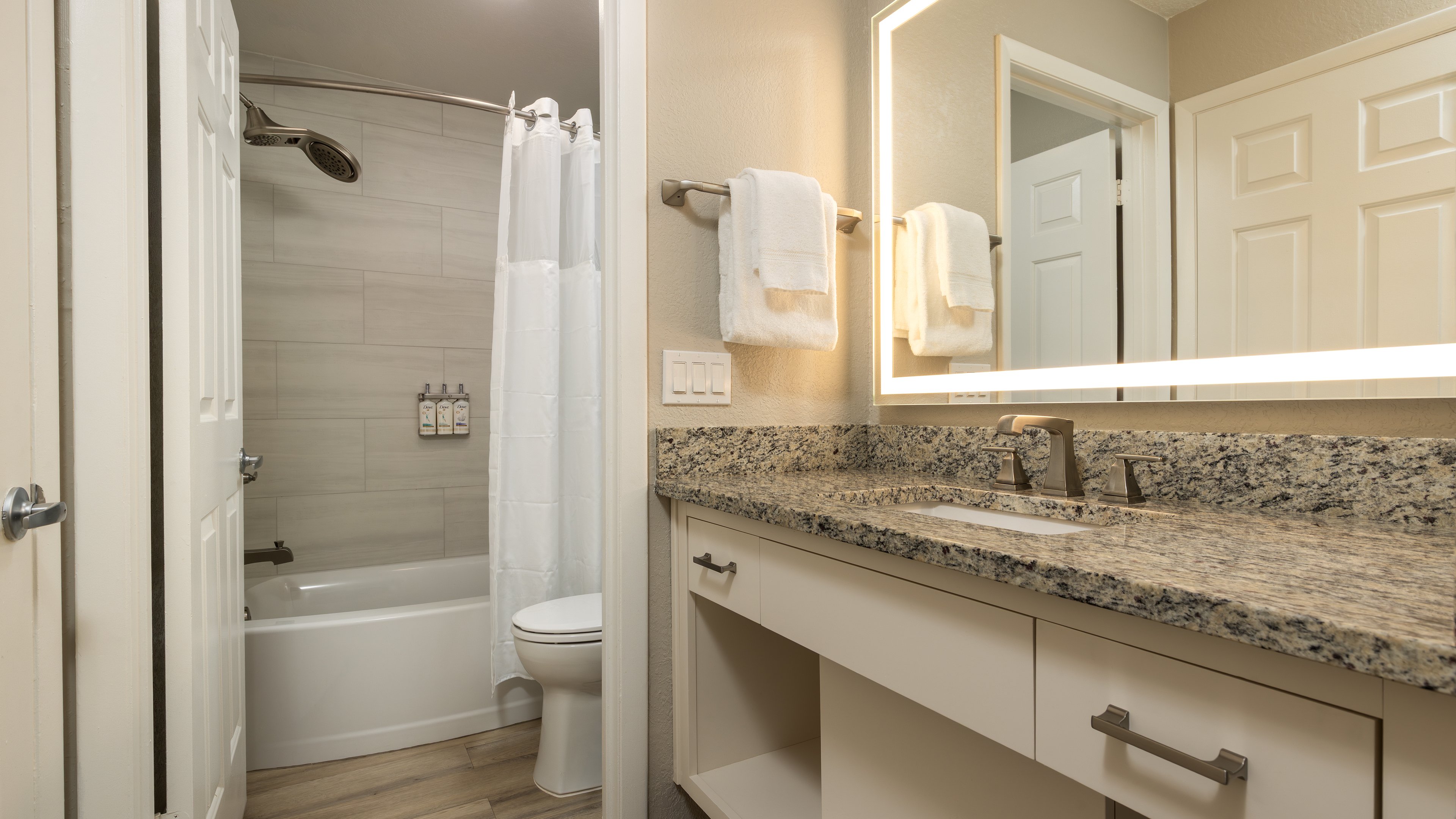 2 Bedrooms, Villa, King Bed, 2 Queen Beds, Holiday Inn Club Vacations at Orange Lake Resort 6/20