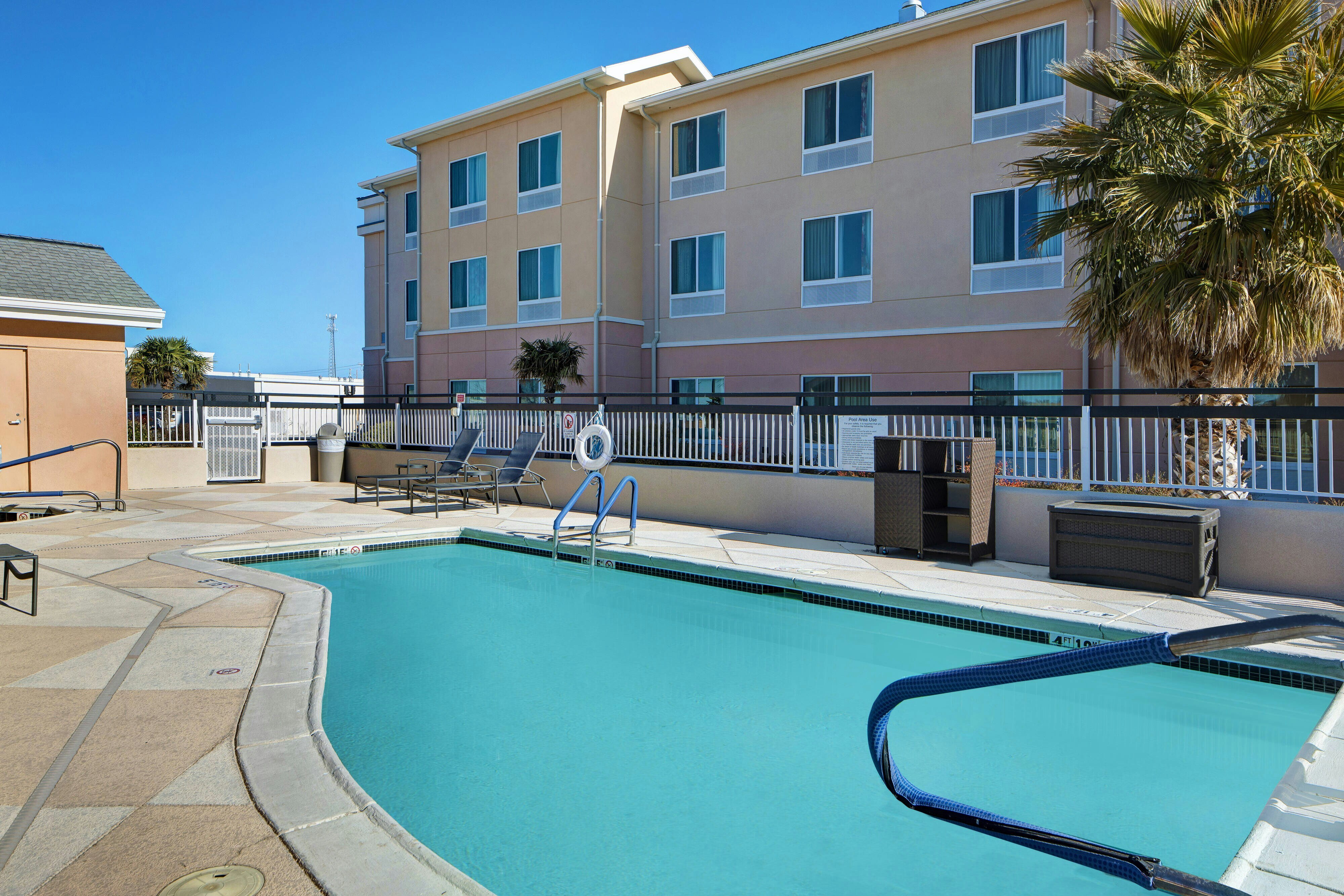 Fairfield Inn Suites Carlsbad 22/22