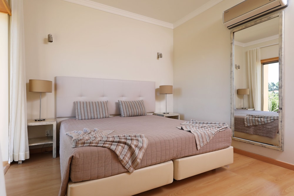2 BEDROOMS, BASIC, VILLA