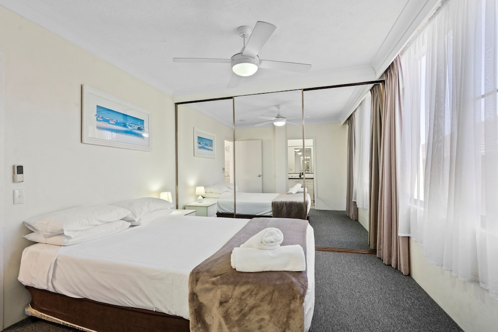 AUSSIE RESORT 13/50