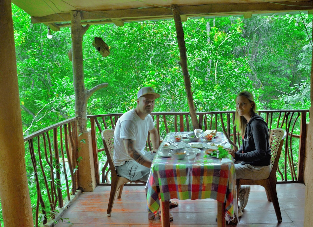 Ella Green Cottages 39/50